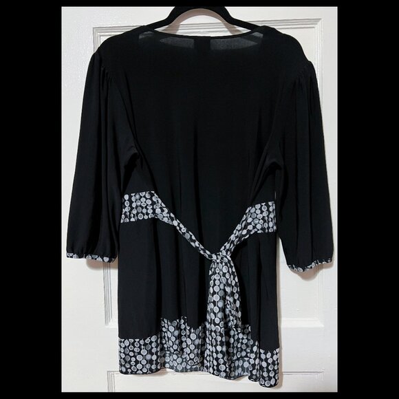 Venezia Womens Black/White Polka Short Sleeve Tie Back Tunic Top Sz 14/16 EUC - Picture 2 of 2